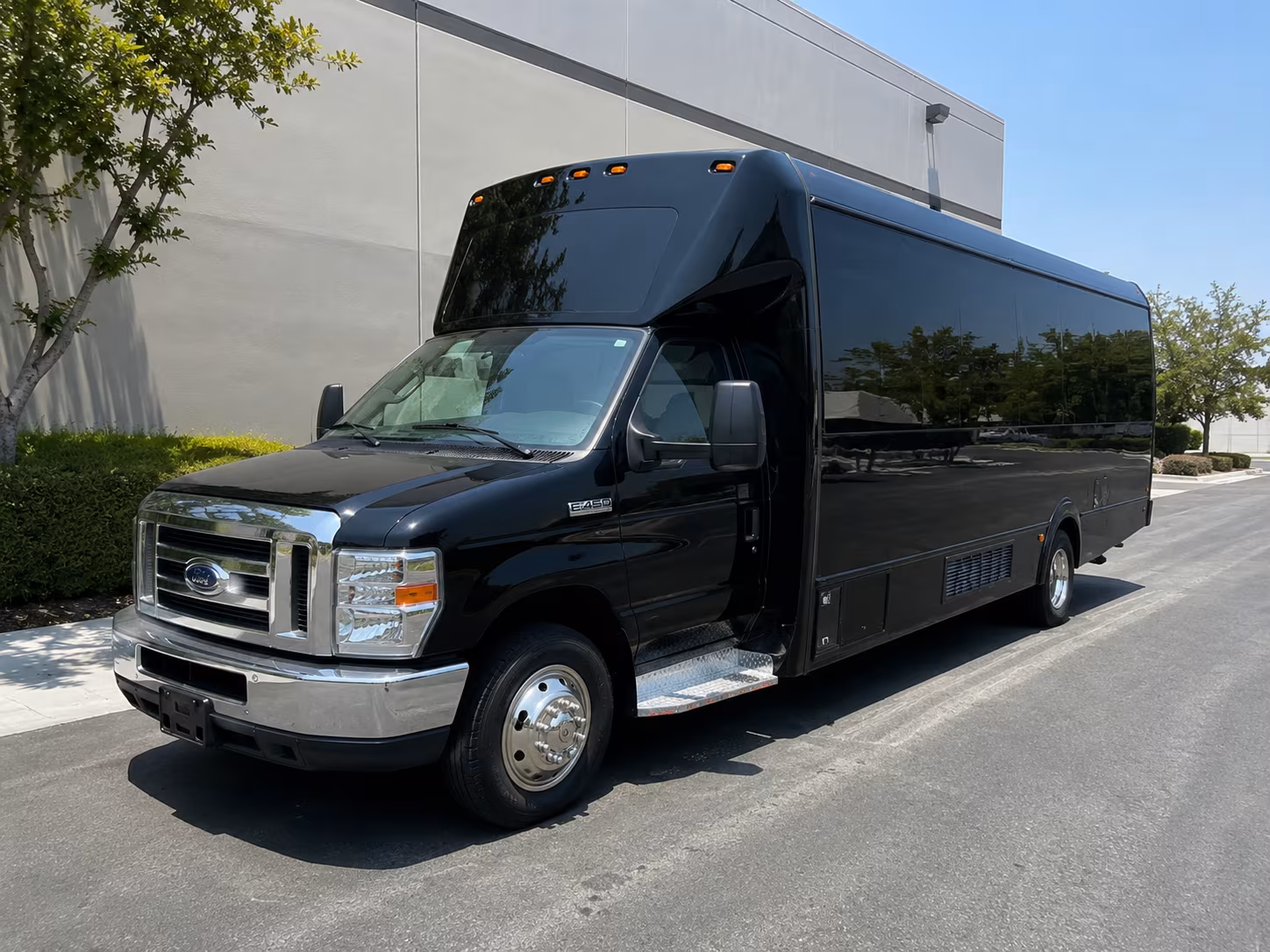 compare santa maria bus rentals from a network of companies in minutes
